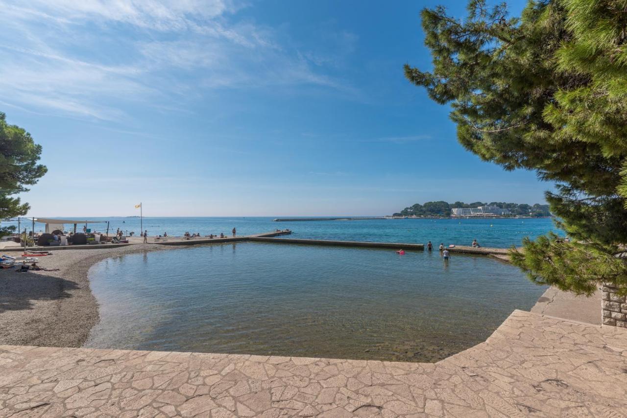 Alice Rooms Porec Exterior photo
