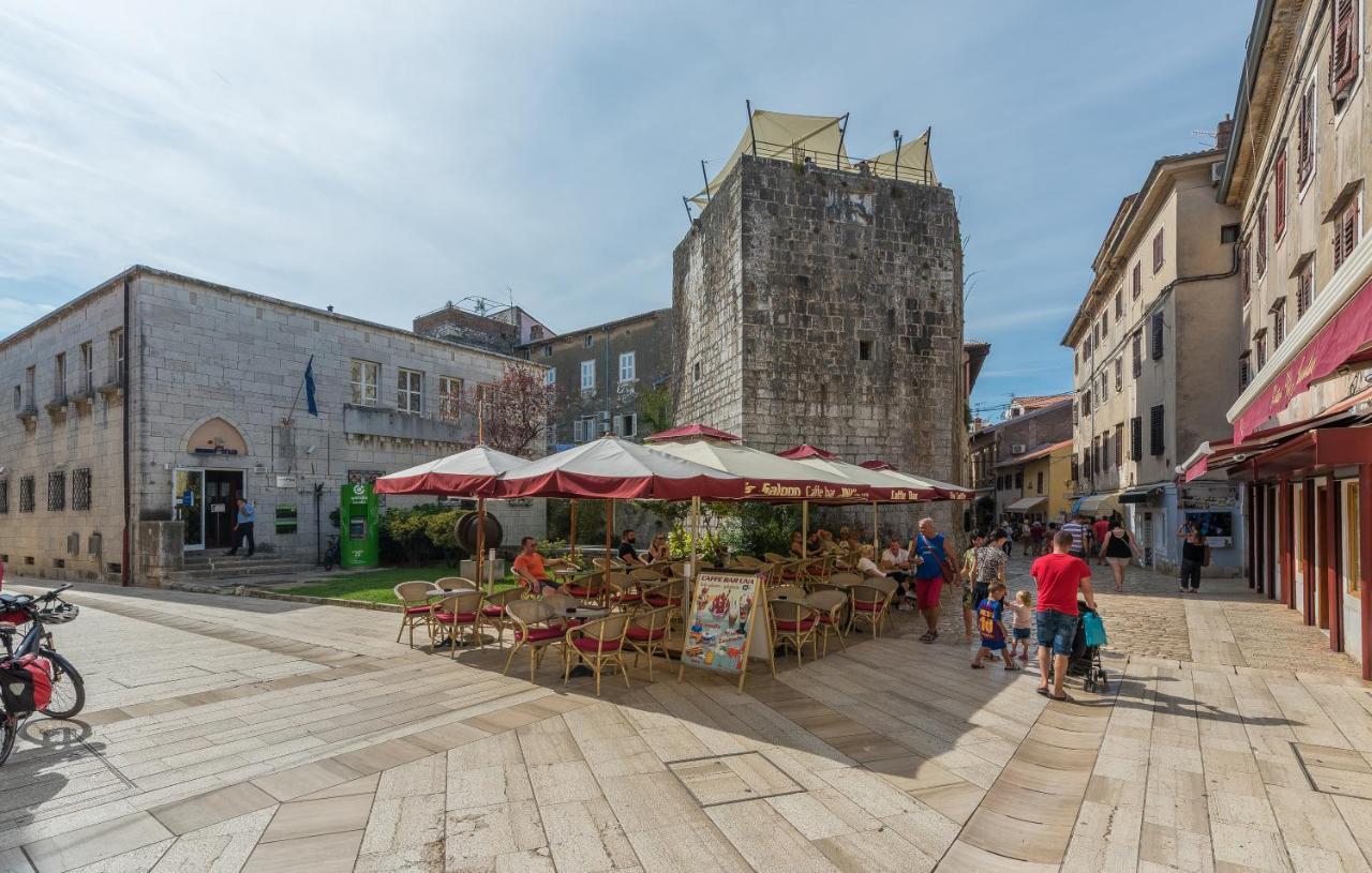 Alice Rooms Porec Exterior photo