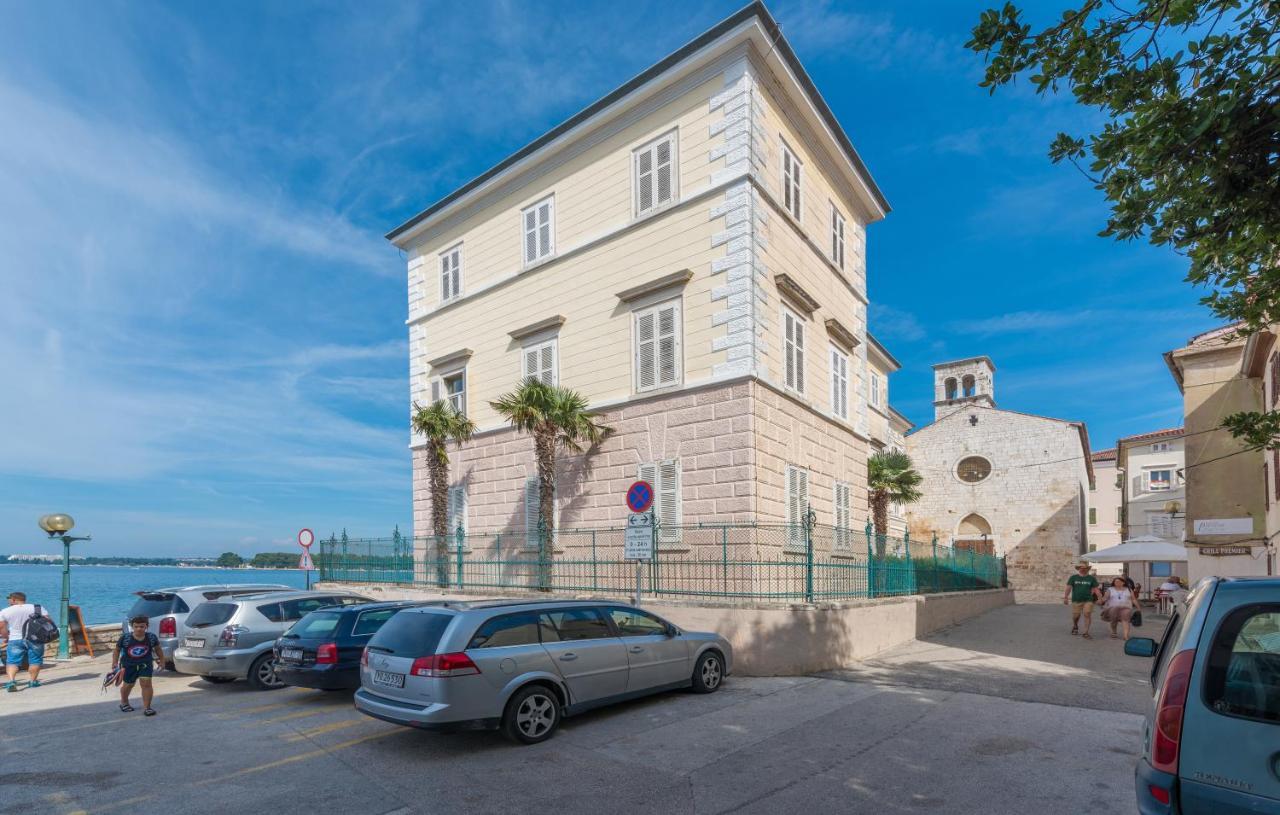 Alice Rooms Porec Exterior photo